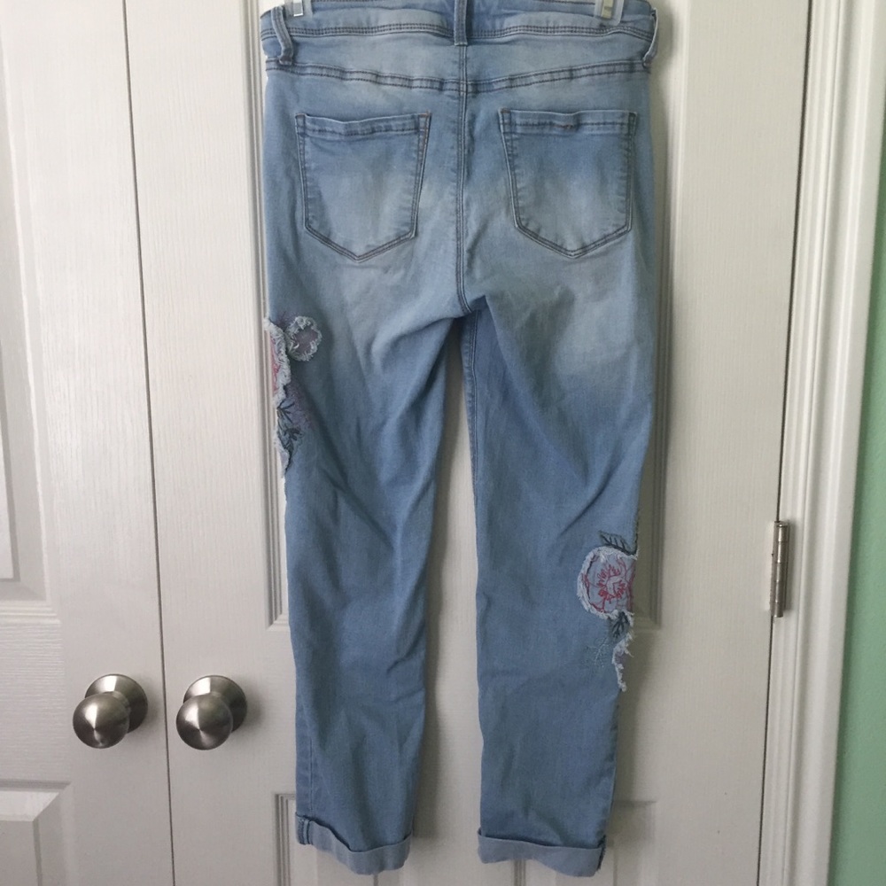 Black Daisy Floral Embroidered Straight Leg Jeans - Picture 8 of 11